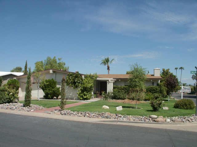 3140 E Calaveros Dr., Phoenix, AZ 85028