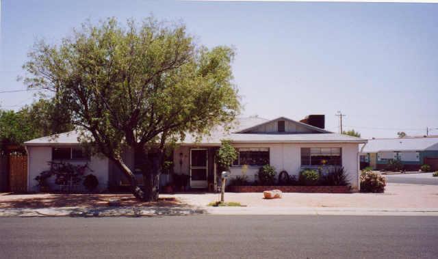 2531 W Freeway Ln., Phoenix, AZ 85021