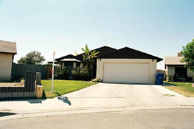 910 W First St., Avondale, AZ 85323