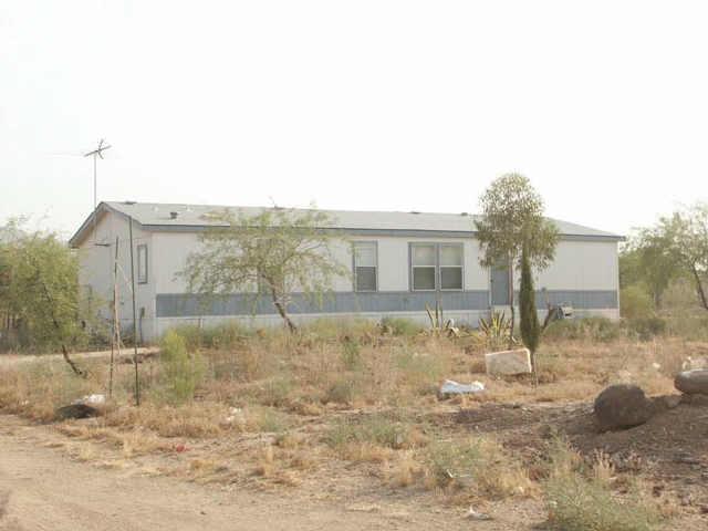 39016 N 24th Ave., Phoenix, AZ 85086