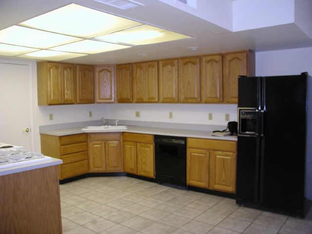 2002 W Joan De Arc Ave., Phoenix, AZ 85029