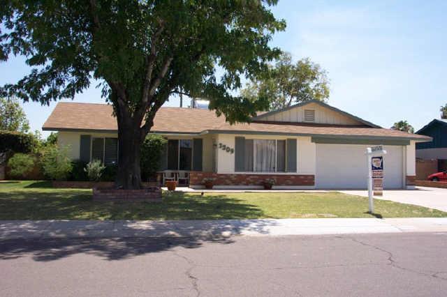 3209 Shangri La Rd., Phoenix, AZ 85029