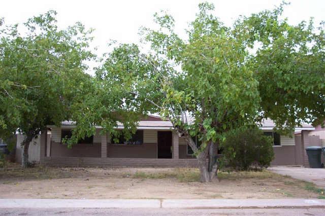 2335 E Beverly Ln., Phoenix, AZ 85022