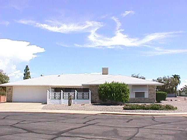 10810 W Manzanita Dr., Sun City, AZ 85373