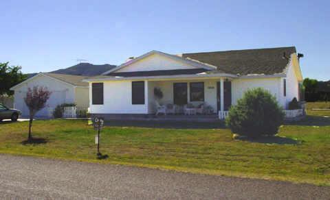 18526 N Joseph Hodge Rd., Peeples Valley, AZ 86332