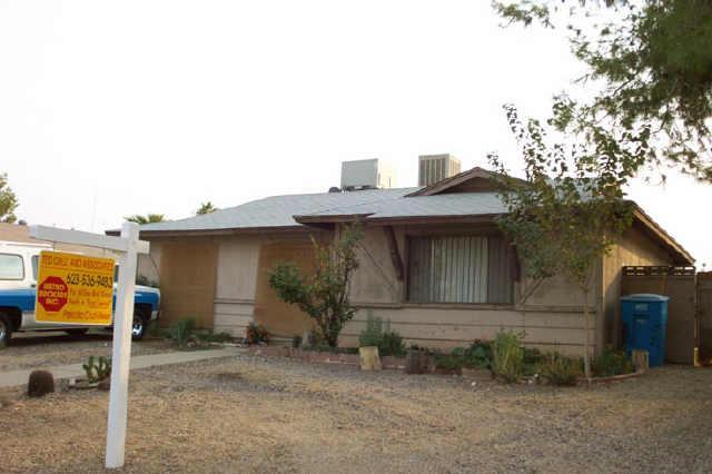 1143 61st Ave., Phoenix, AZ 85043