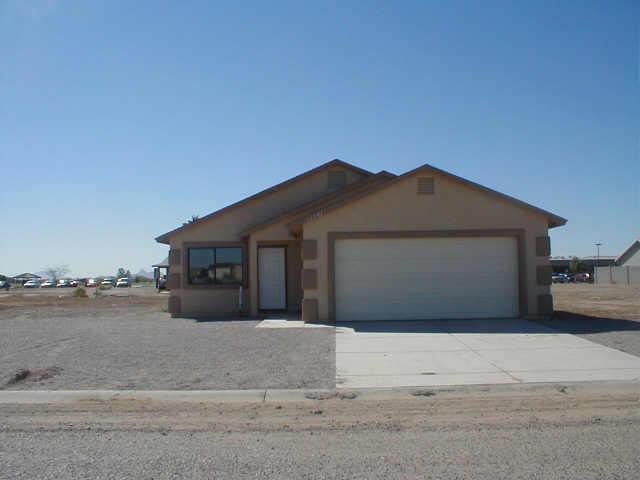 12041 W Lobo Dr. #15, Arizona City, AZ 85223