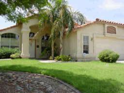 6913 Medina Ave., Mesa, AZ 85208