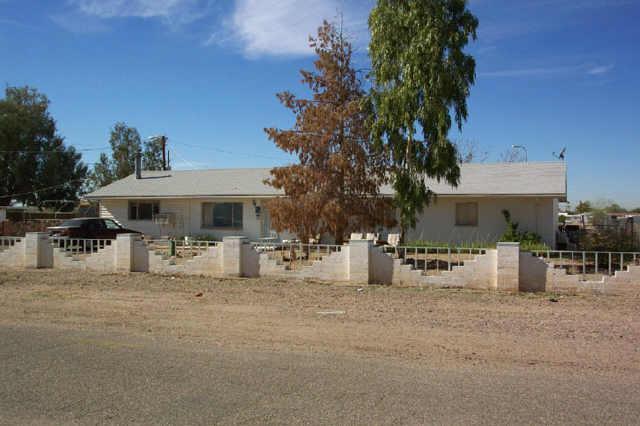 742 S Grand Dr., Apache Junction, AZ 85120