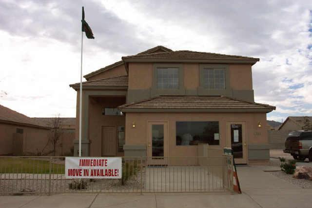 1319 W Vineyard Rd., Phoenix, AZ 85041