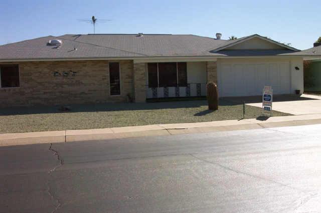 19641 N Willowcreek Cir., Sun City, AZ 85373