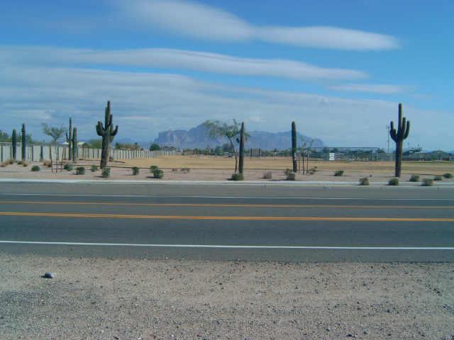 950 N Crismon Rd., Mesa, AZ 85207