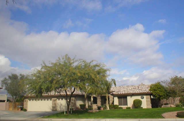 8256 W Electra Ln., Peoria, AZ 85383