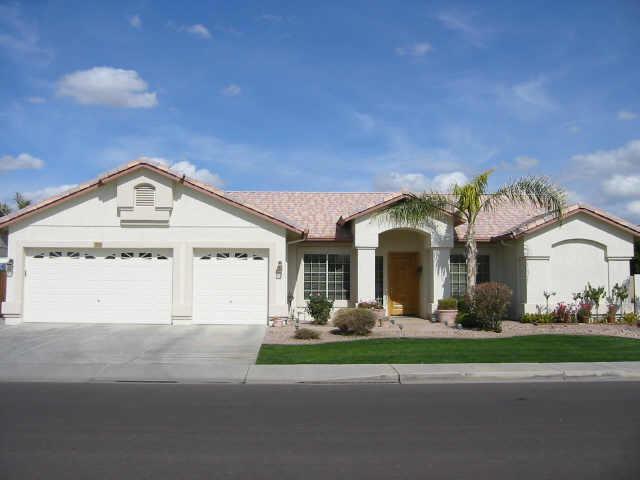 7824 W Country Gables Dr., Peoria, AZ 85381