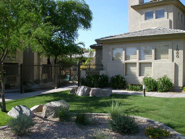1880 Morten Ave. #115, Phoenix, AZ 85020
