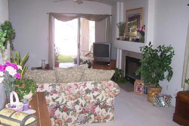 358 Glenhaven Dr., Phoenix, AZ 85048