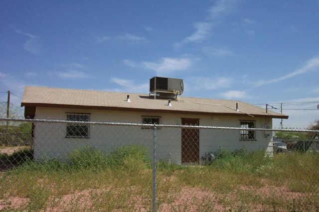 2450 E Encinas Ln., Phoenix, AZ 85040