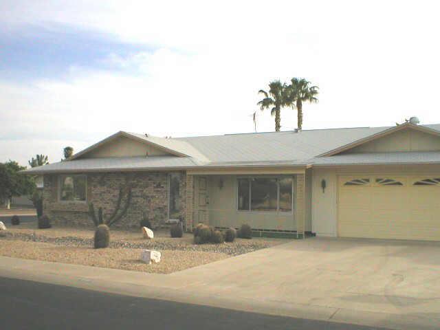 10401 N Willowcreek Cir., Sun City, AZ 85373