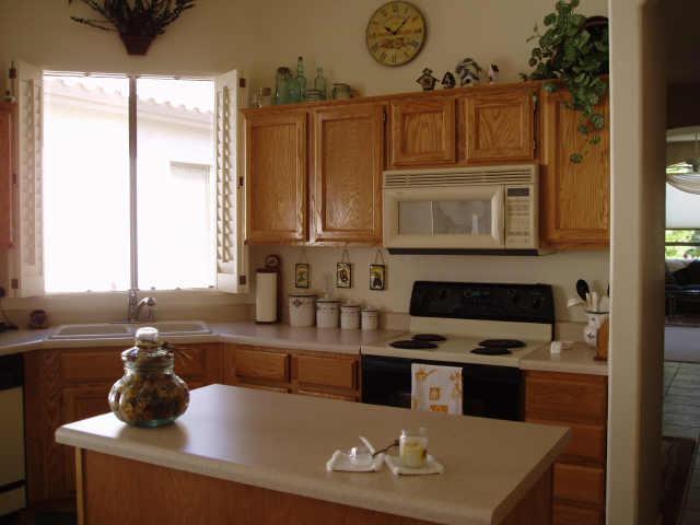 9716 E Holiday Way, Sun Lakes, AZ 85248