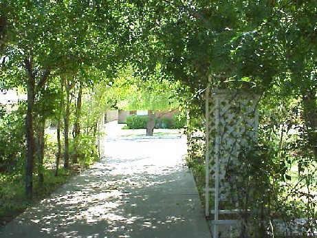 4040 E Pinchot Ave., Phoenix, AZ 85018