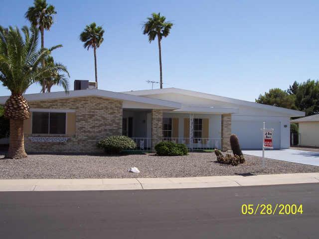 16826 N Meadow Park Dr., Sun City, AZ 85351