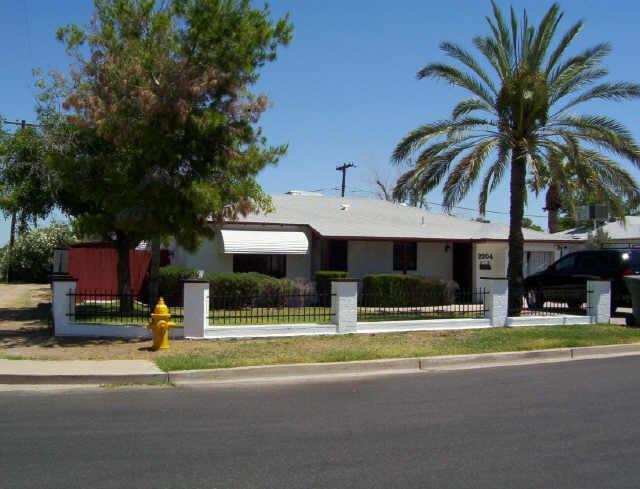2204 E Cheery Lynn Rd., Phoenix, AZ 85016