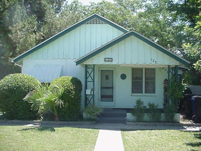 125 S Hibbert St., Mesa, AZ 85210
