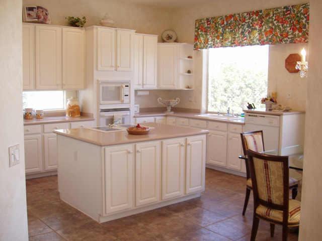 8457 W Kimberly Way, Peoria, AZ 85382