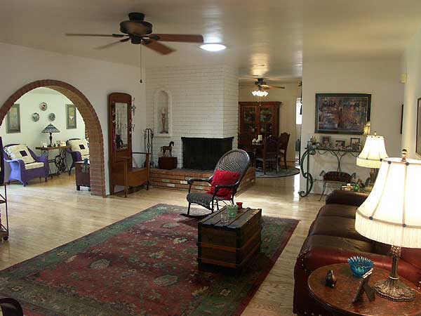 1623 E Tuckey Ln., Phoenix, AZ 85016