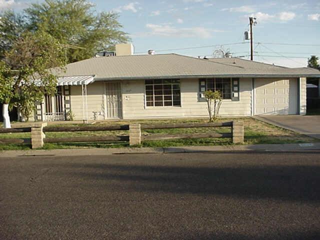 3137 W Roma Ave., Phoenix, AZ 85017