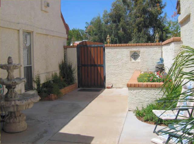 449 E Topeka Dr., Phoenix, AZ 85024