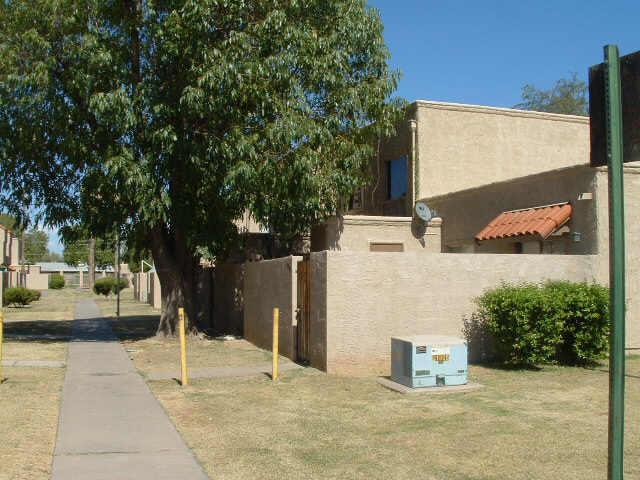 4242 N 68th Dr., Phoenix, AZ 85033