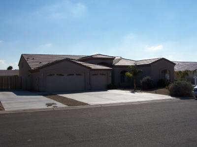 8233 W Denton Ln., Glendale, AZ 85303