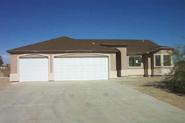 8334 W Plum Hollow Dr., Arizona City, AZ 85223