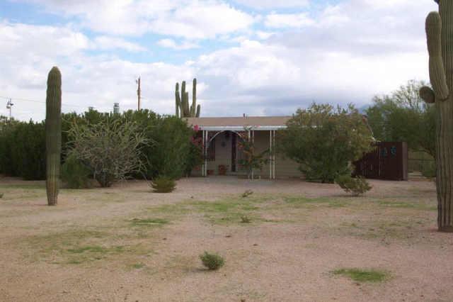 951 W Smoketree St., Apache Junction, AZ 85220