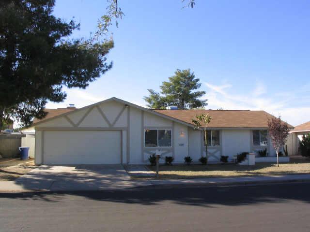 1043 N Evergreen St., Chandler, AZ 85225