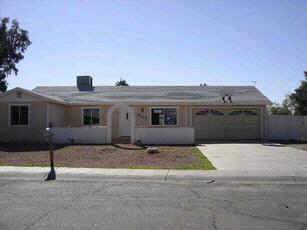 8215 W Hazelwood St., Phoenix, AZ 85033