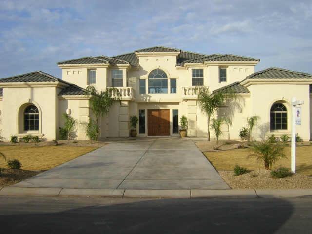 2732 S Balboa Dr., Gilbert, AZ 85295