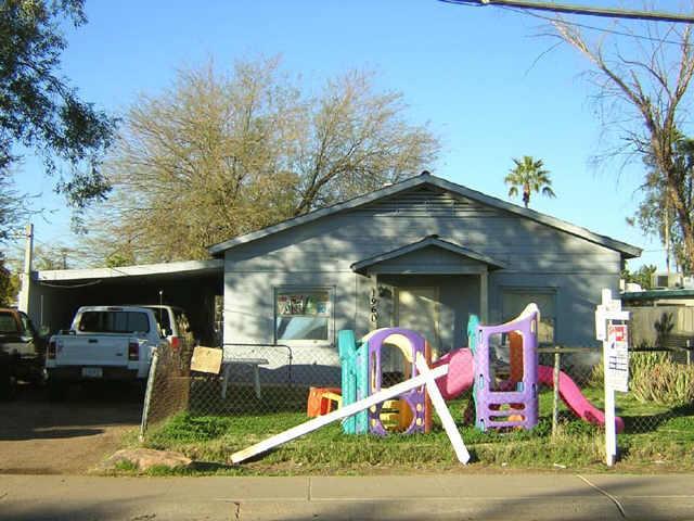 1960 E Don Carlos Ave., Tempe, AZ 85281