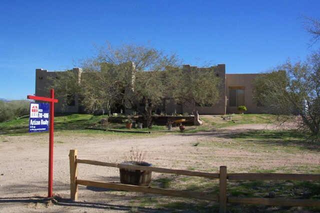 1049 N Mountain Rd., Apache Junction, AZ 85220