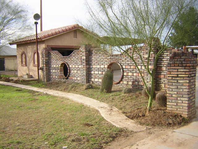 2 N 64th Dr., Phoenix, AZ 85043