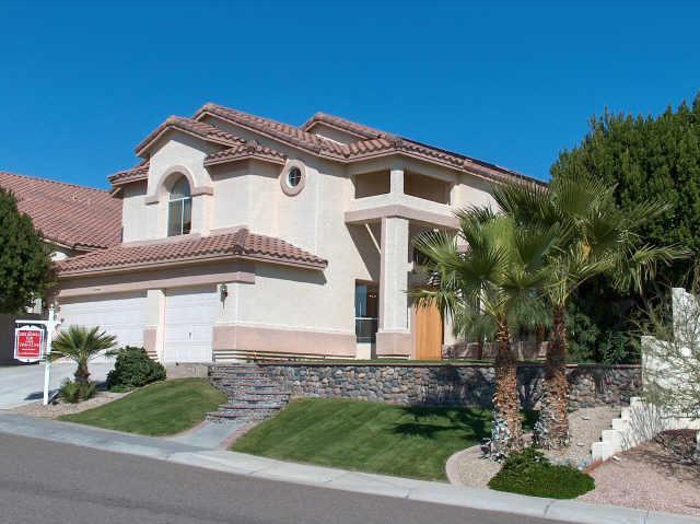 818 E Hiddenview Dr., Phoenix, AZ 85048