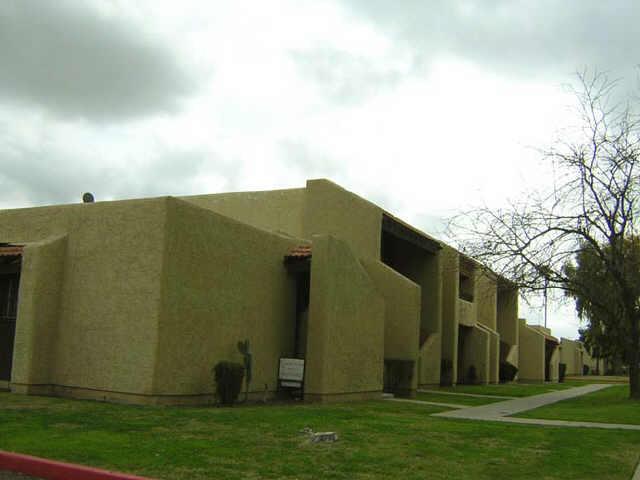 5748 N 43 Ln., Glendale, AZ 85301