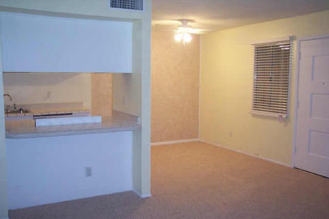 948 S Alma School Rd. #117, Mesa, AZ 85210