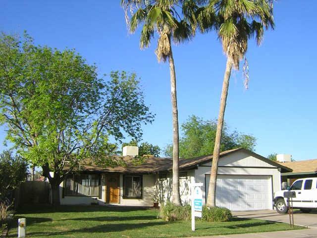 1952 W Des Moines Cir., Mesa, AZ 85201