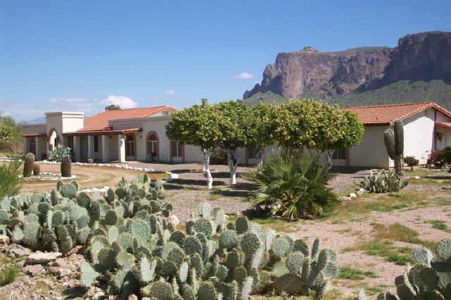 919 N Roadrunner Rd., Apache Junction, AZ 85219