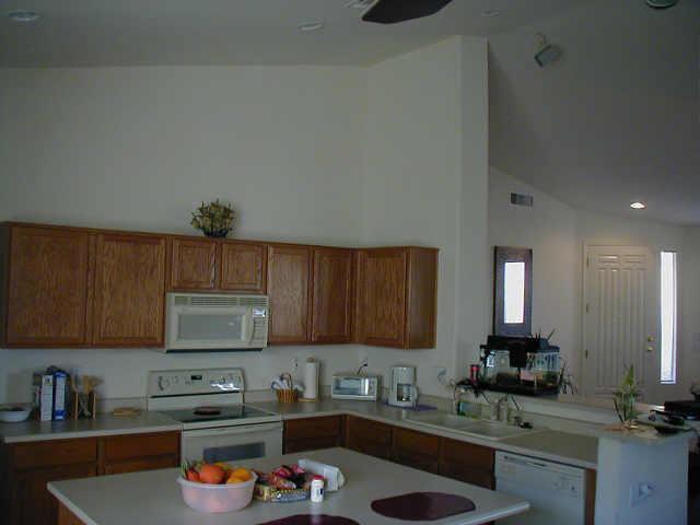 283 N Kimberlee Way, Chandler, AZ 85225