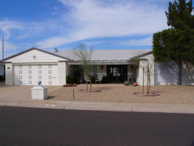 16821 N Meadow Park Dr., Sun City, AZ 85351