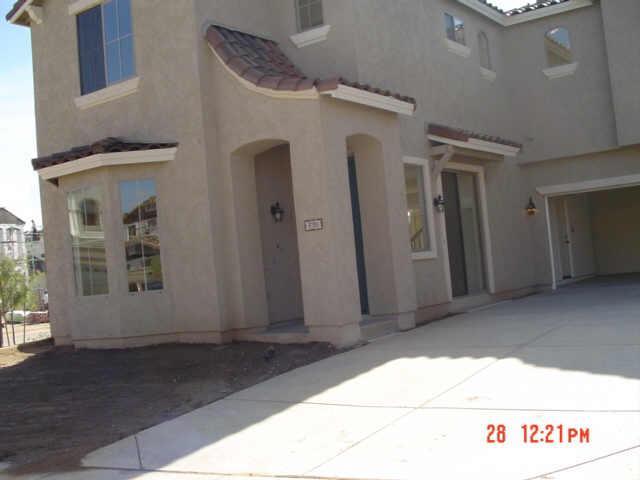 3705 E Temecula Way, Gilbert, AZ 85297