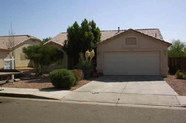 1377 S Valley St., Apache Junction, AZ 85220